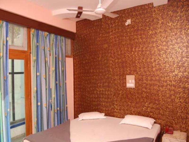 Hotel Yatri Udajpur Zewnętrze zdjęcie